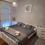 Zunic Apartment