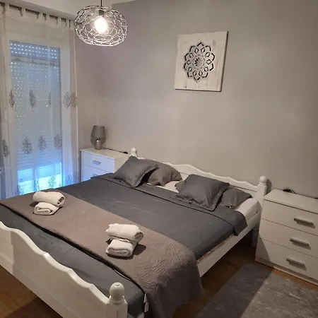 Zunic Apartment
