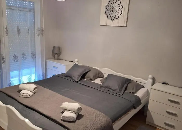 Zunic Apartment